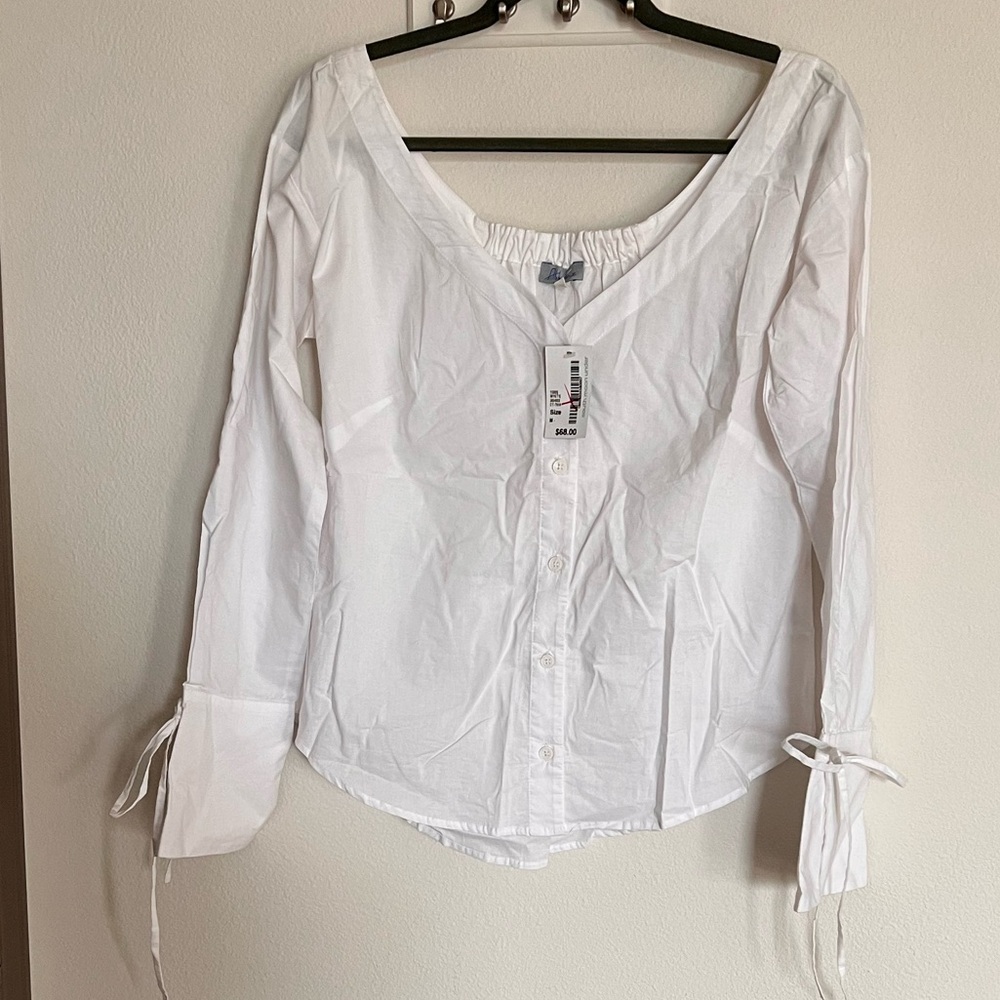 NWT Medium South Moon Under Off the Shoulder White Button Up Shirt Bell Sleeves